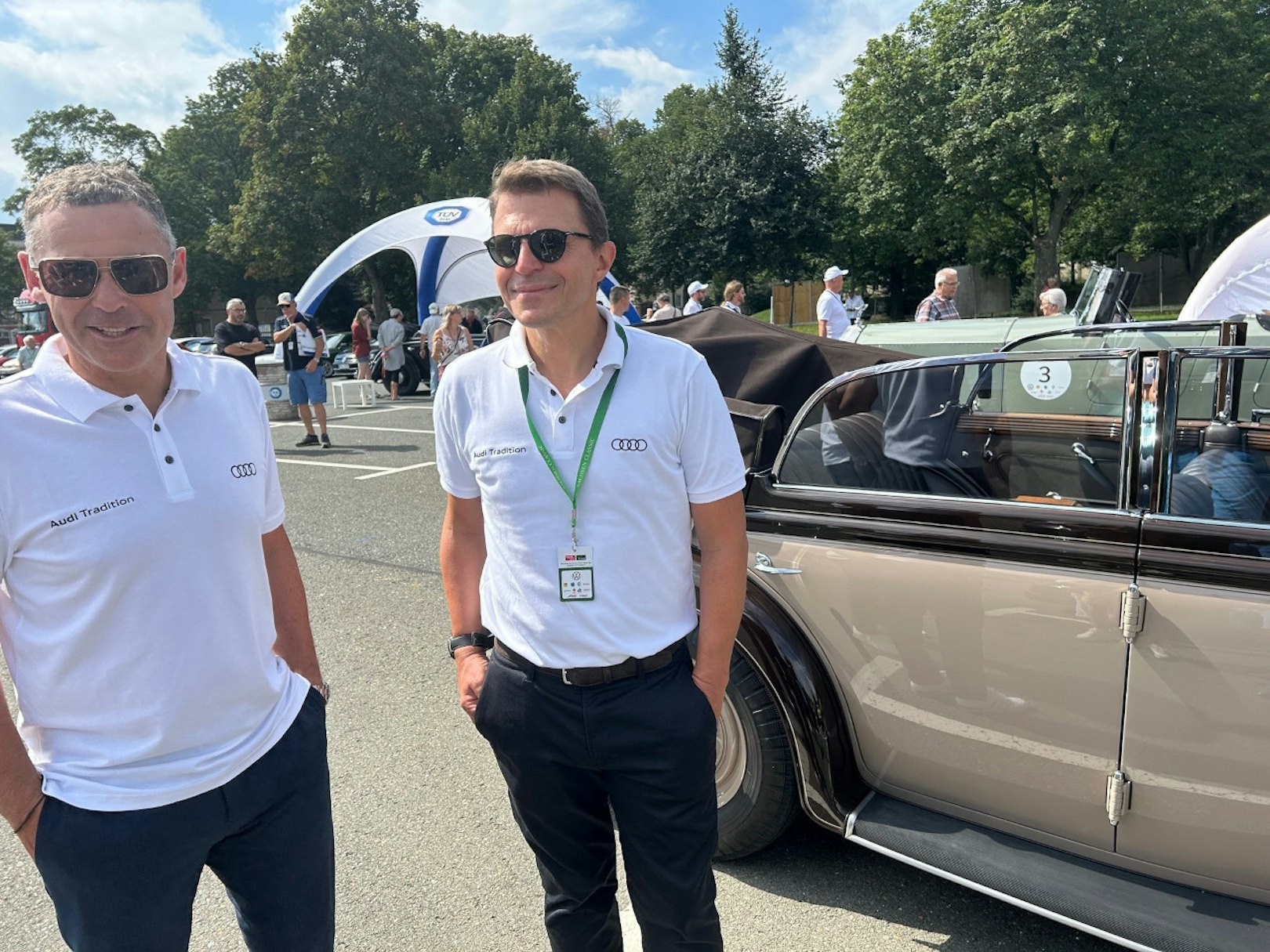 Newsbeitrag Sachsen Classic 2024 - Tag 1 Rennfahr-Legende Tom Kristensen und Stefan Trauf am Start in Zwickau