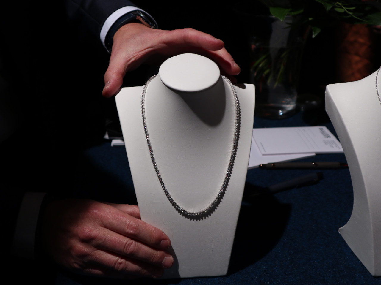 Silhouette Schmuck RUS