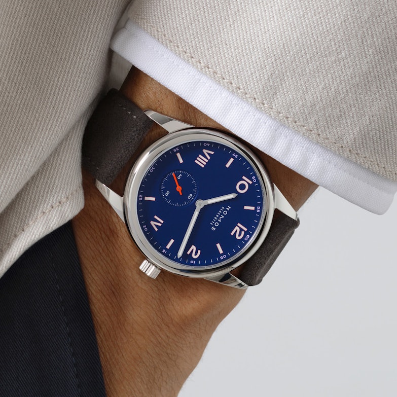 NOMOS Glashütte Club Campus 38 Nightsky Handaufzug