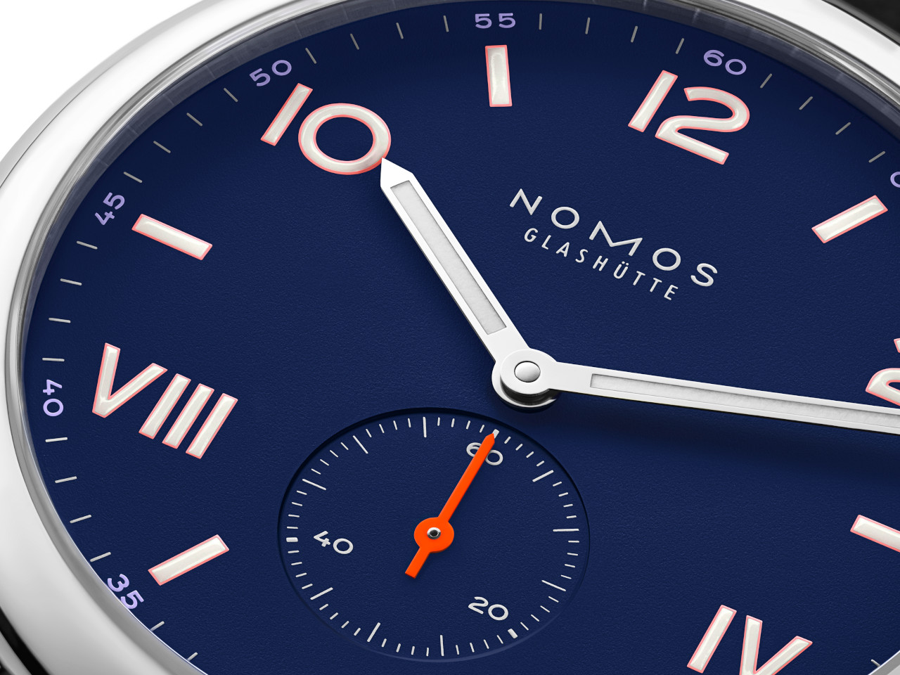 NOMOS Glashütte Club Campus 38 Nightsky Handaufzug Zifferblatt