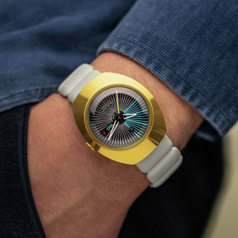 Rado DiaStar Original X Tej Chauhan Special Edition Automatik Edelstahl GG-PVD 38mm schwarzes Zifferblatt graues Kautschukband getragen