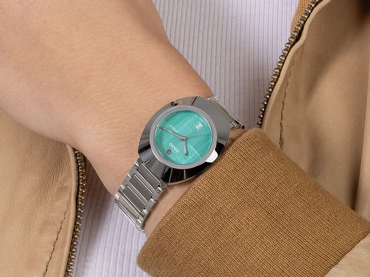 Rado DiaStar Original Automatik Ceramos 38mm türkises Zifferblatt Metallband am Handgelenk