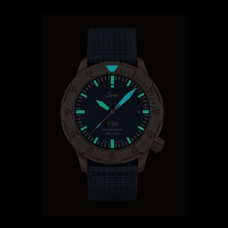 Sinn T50 GOLDBRONZE B Limited Edition Automatik Bronze 41mm blaues Zifferblatt blaues Textilband im Dunkeln
