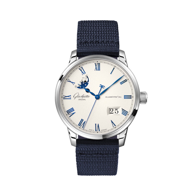 Glashütte Original Senator Excellence Panoramadatum Mondphase Automatik Edelstahl 40mm Frostsilber Zifferblatt blaues Textilband