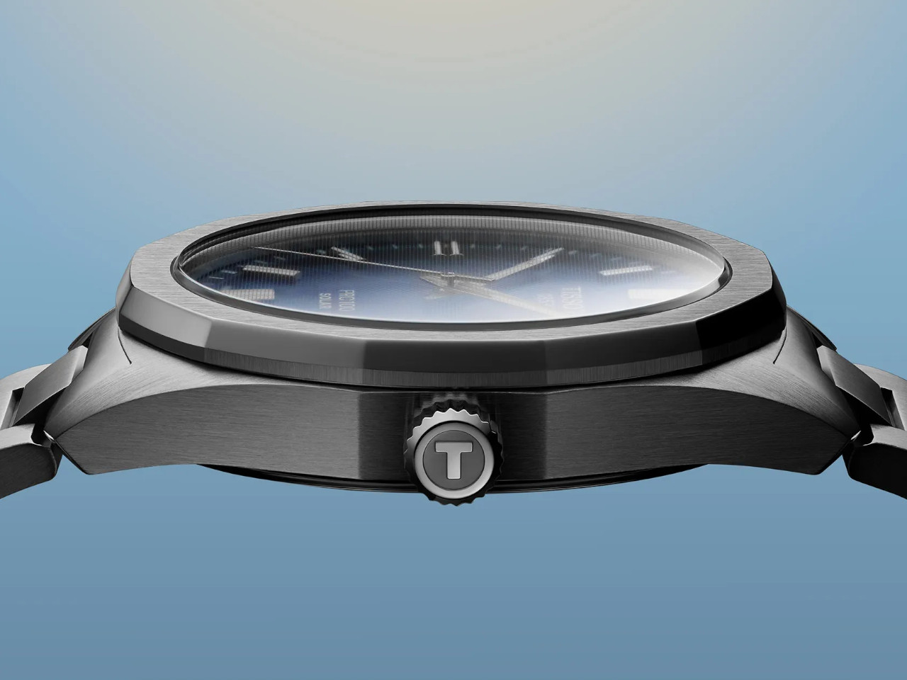 Tissot PRC100 Solar Quarz Edelstahl 39mm blaues Zifferblatt Metallband Seitenansicht