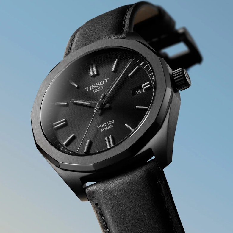 Tissot PRC100 Solar Quarz Edelstahl Schwarz-PVD 39mm schwarzes Zifferblatt schwarzes Lederband Ansicht