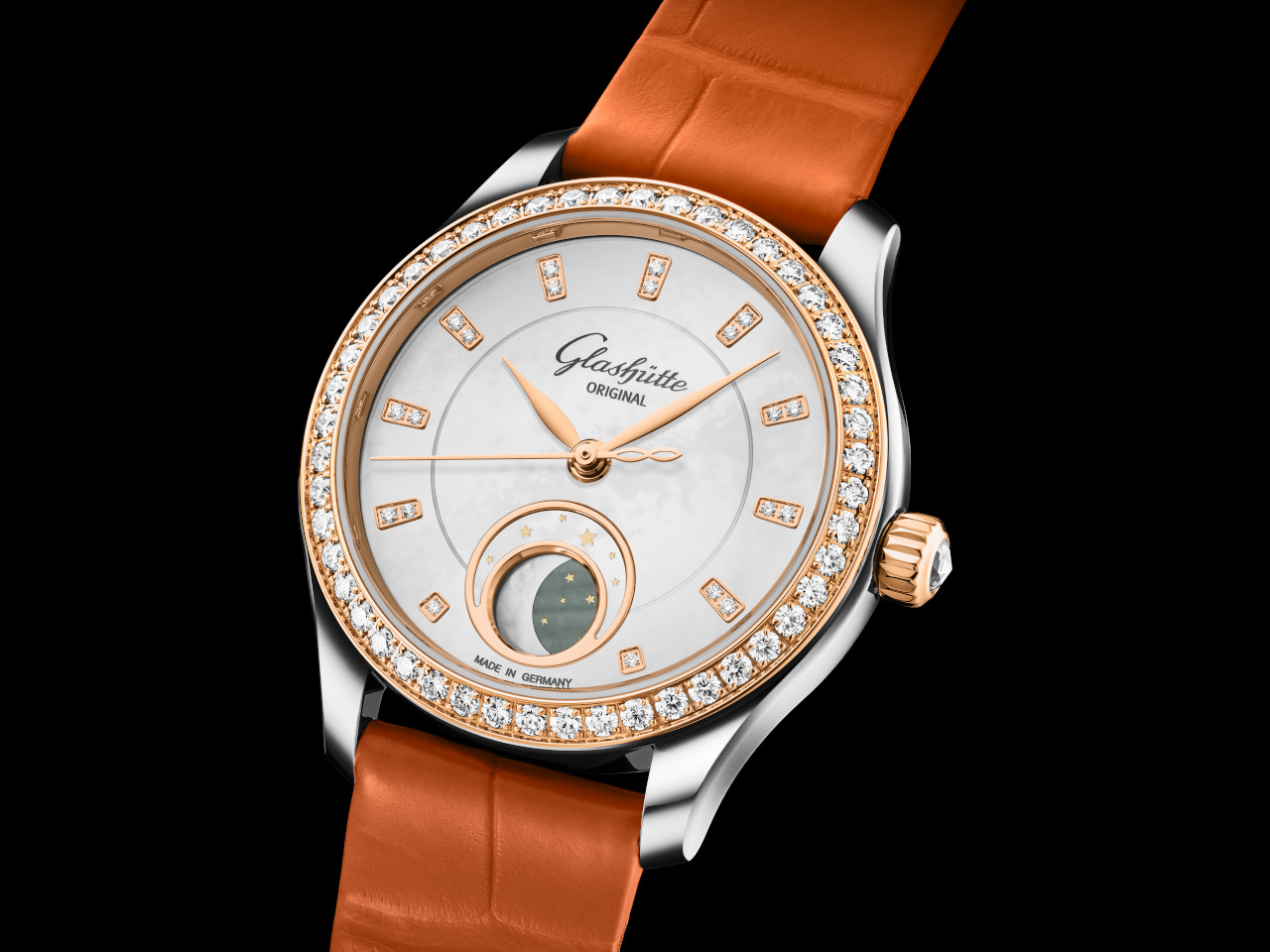 Glashütte Original Lady Serenade Luna Automatik Edelstahl 32,5mm weißes Zifferblatt oranges Lederband Ansicht