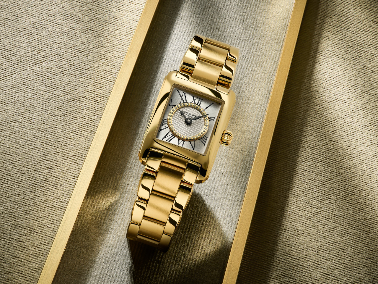 Frederique Constant Classics Carree Ladies Quarz Edelstahl 30x21mm weißes Zifferblatt mit Brillanten Metallband