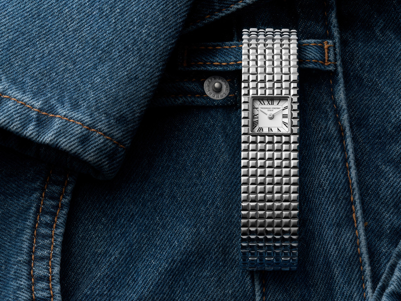 Frederique Constant Classics Manchette Quarz Edelstahl 25x20mm weißes Zifferblatt Metallband