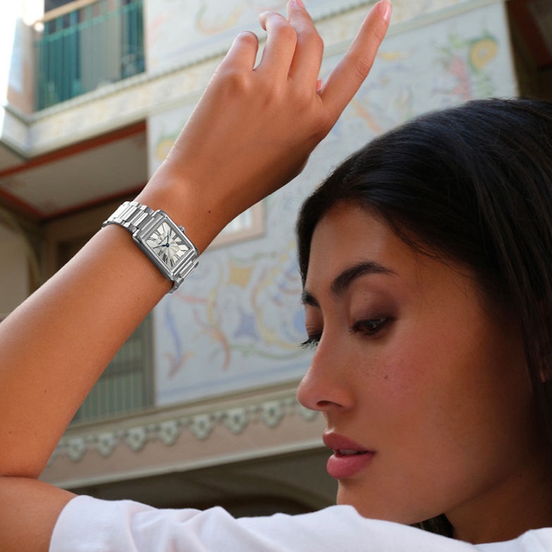 Maurice Lacroix Fiaba Square Quarz Edelstahl 24x34mm Perlmutt-Zifferblatt Metallband