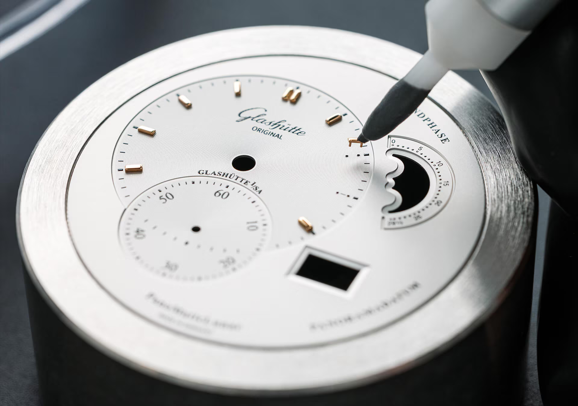 Glashütte Original Zifferblattherstellung Applizieren