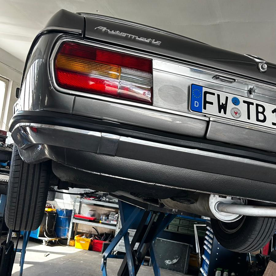 Sachsen Classic 2025 - BMW 3,3 LI 1976 in Werkstatt