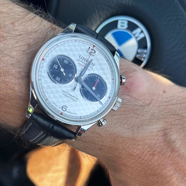 Sachsen Classic 2025 - 1. Rallye Tag Sondermodell am Handgelenk