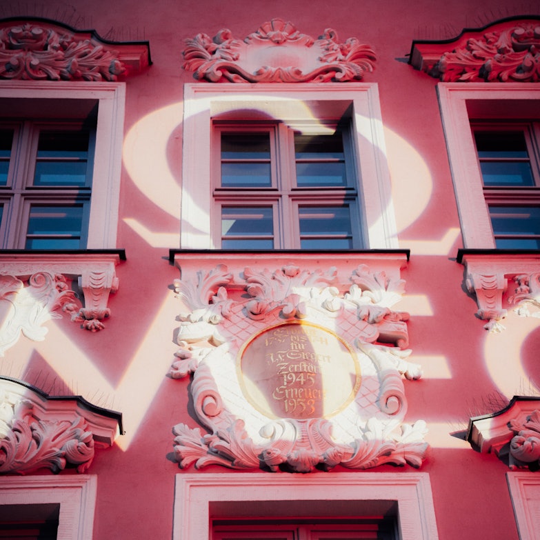 Omega Lounge Eröffnung | Fassade