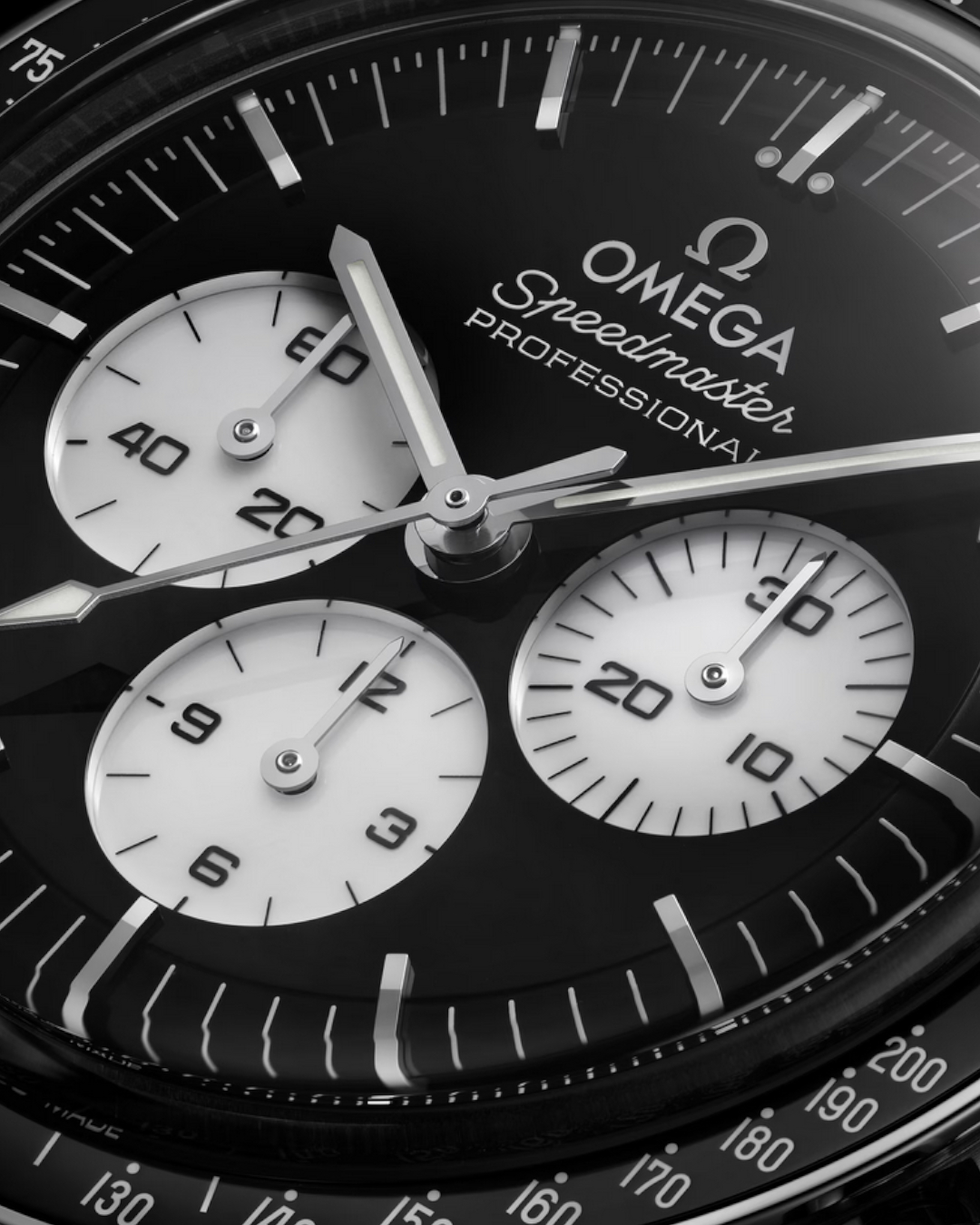 Startseitenbanner mobil OMEGA Speedmaster Moonwatch Professional Chronograph "Reverse Panda"