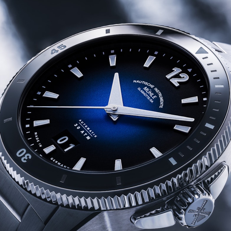 Mühle Glashütte Sportivo Großdatum blaues Zifferblatt