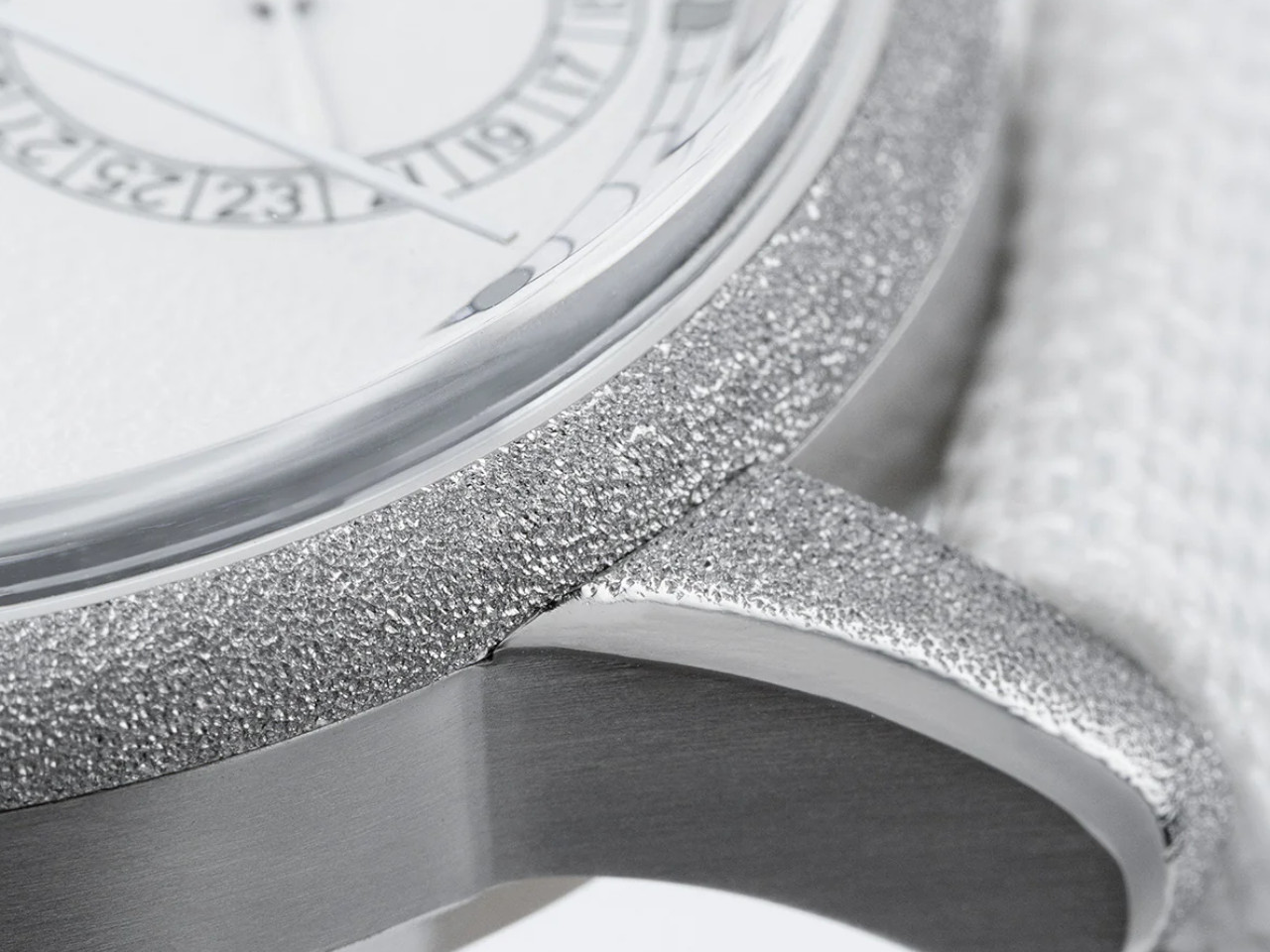 Hammerschlag-Lünette der Alpina Alpiner Date Manufacture Label Noir