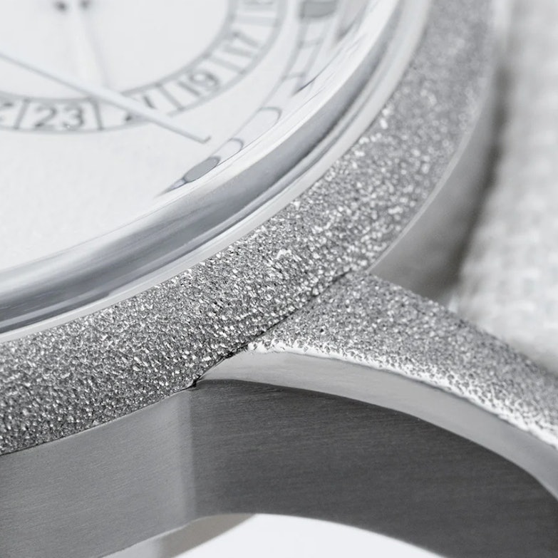 Hammerschlag-Lünette der Alpina Alpiner Date Manufacture Label Noir