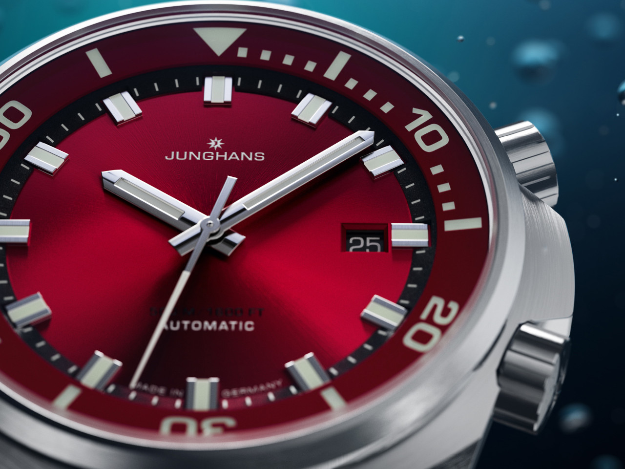 Junghans Aquaris Red Automatik Edelstahl 47mm rotes Zifferblatt