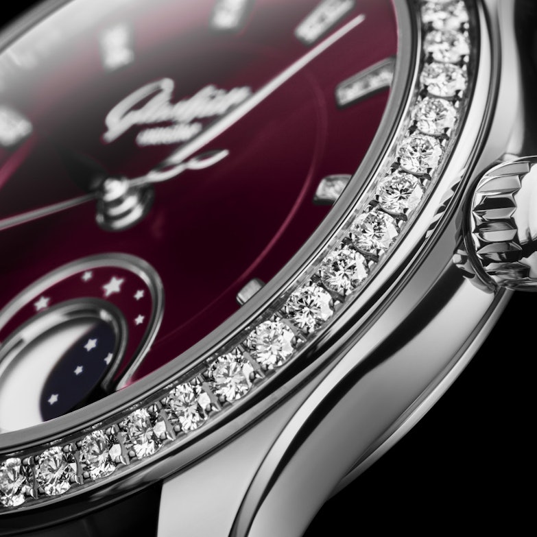 Glashütte Original Lady Serenade Luna Purpursamt mit Brillant-Lünette