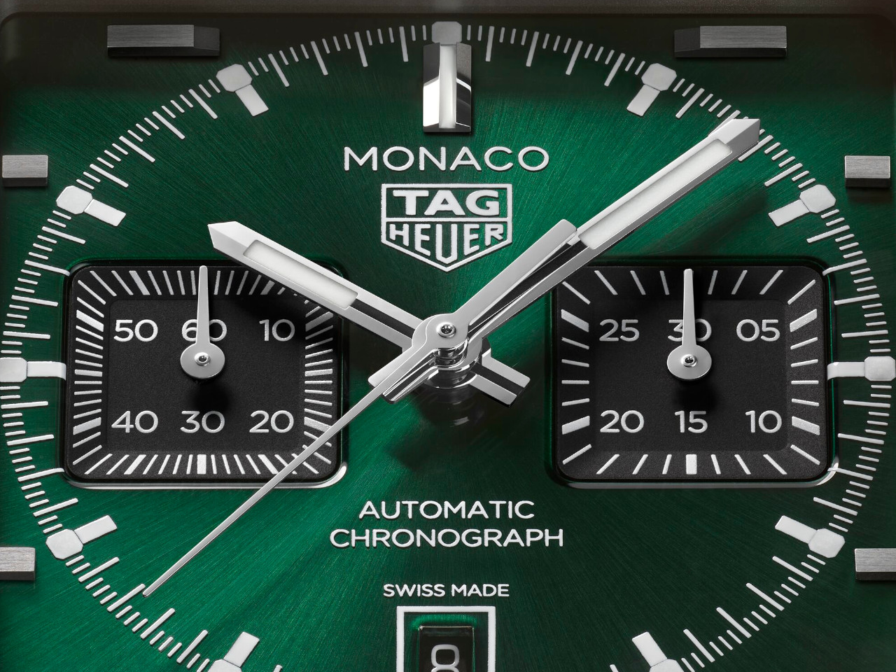 TAG Heuer Monaco Chronograph Automatik Titan 39mm grünes Zifferblatt