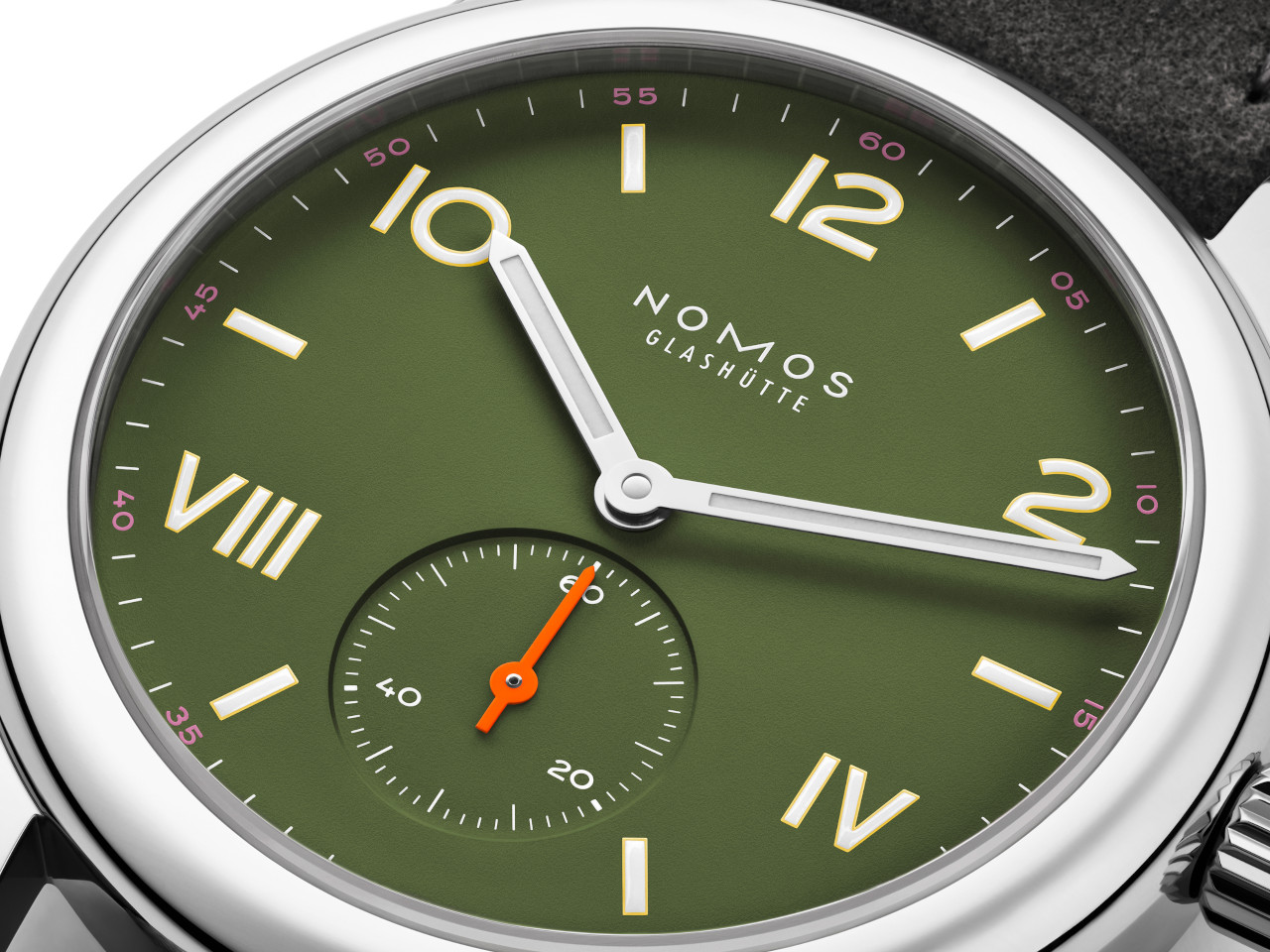 Nomos Glashütte Club Campus All Olive Handaufzug Edelstahl 38mm grünes Zifferblatt