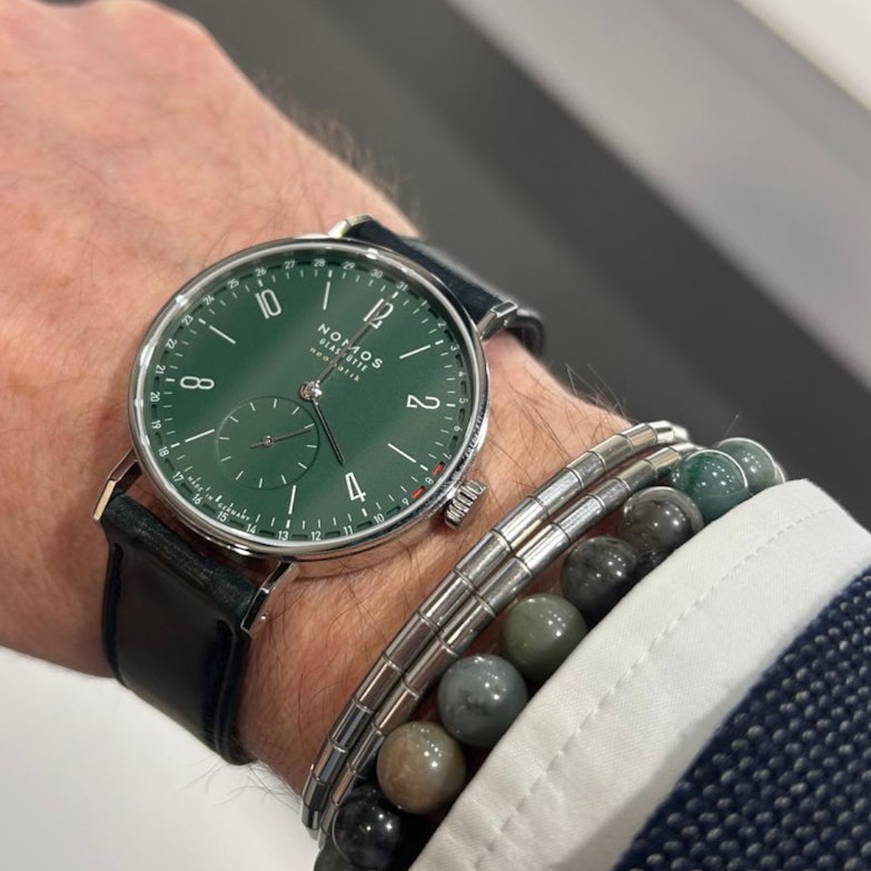 Juwelier Roller - Watches & Wonders 2026 | Nomos Tangente neomatik 38 Update Waldgrün