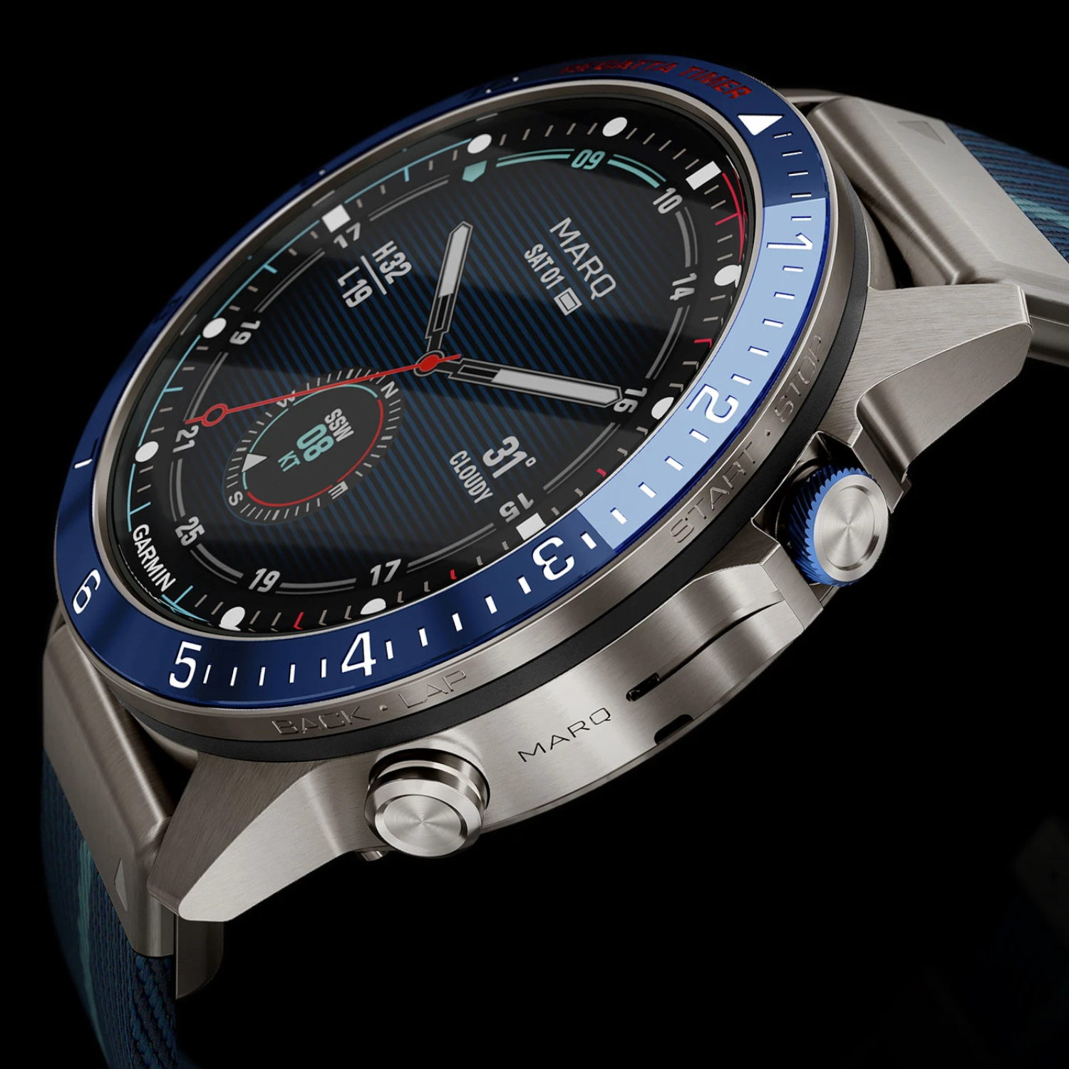 Garmin MARQ Captain von der Seite