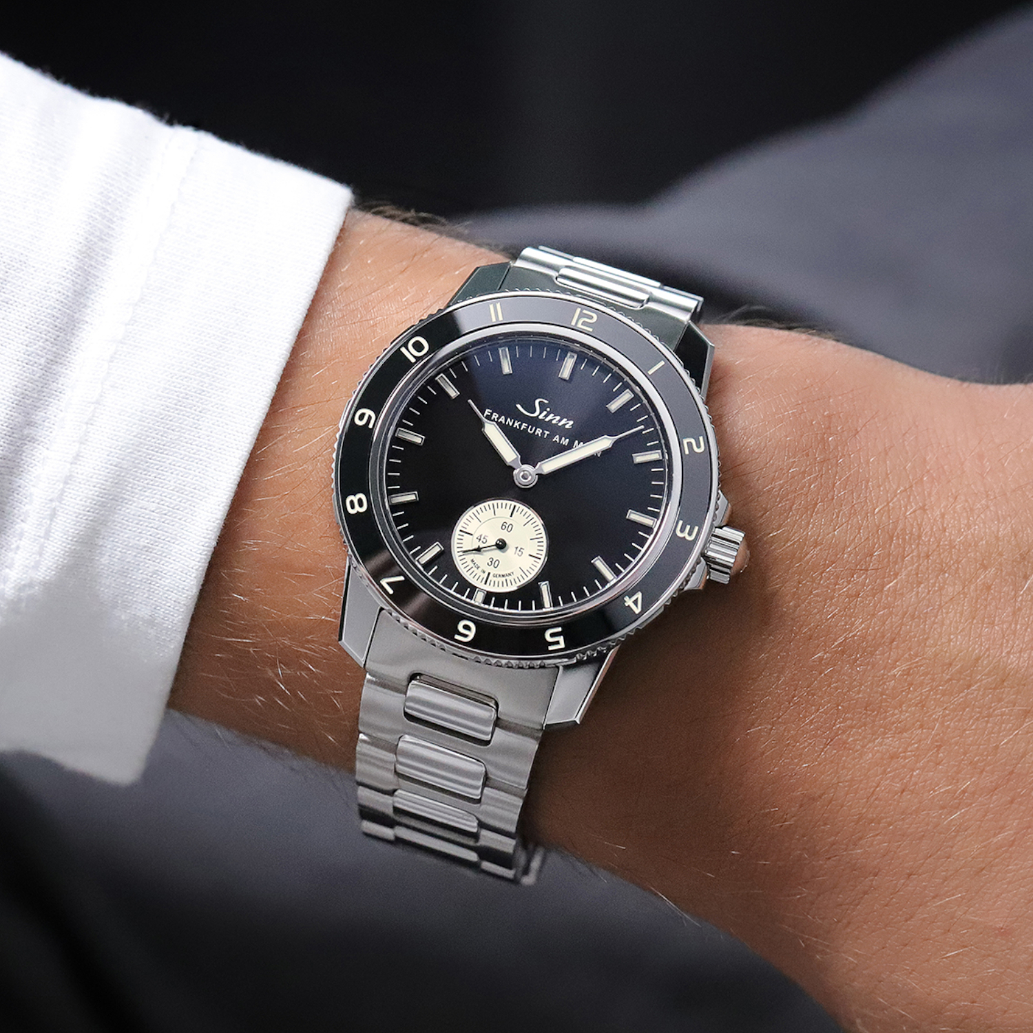 Sinn 104 Klassik 12 Automatik Edelstahl 41mm schwarzes Zifferblatt Metallband