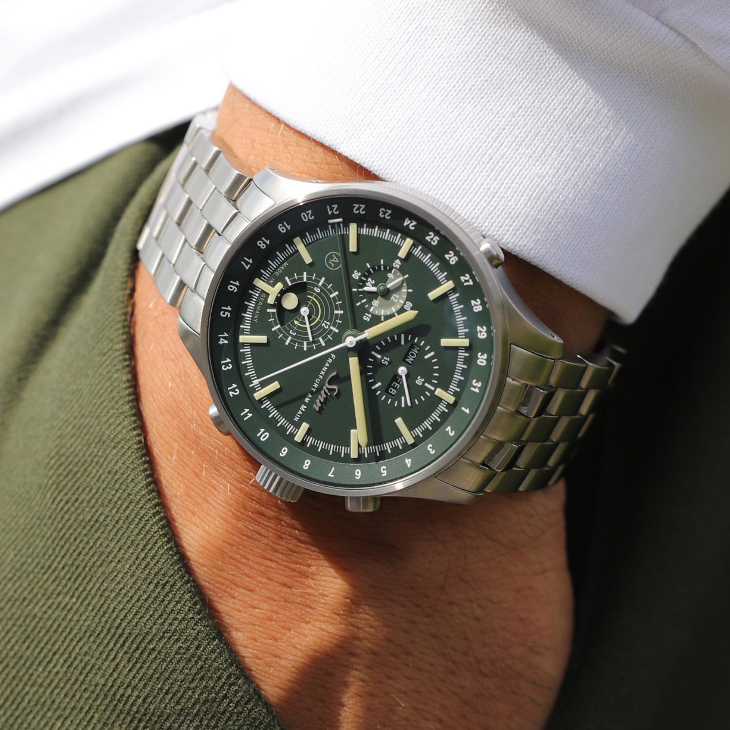 Sinn Jagduhr 3006 Chronograph Automatik Edelstahl 44mm grünes Zifferblatt Metallband