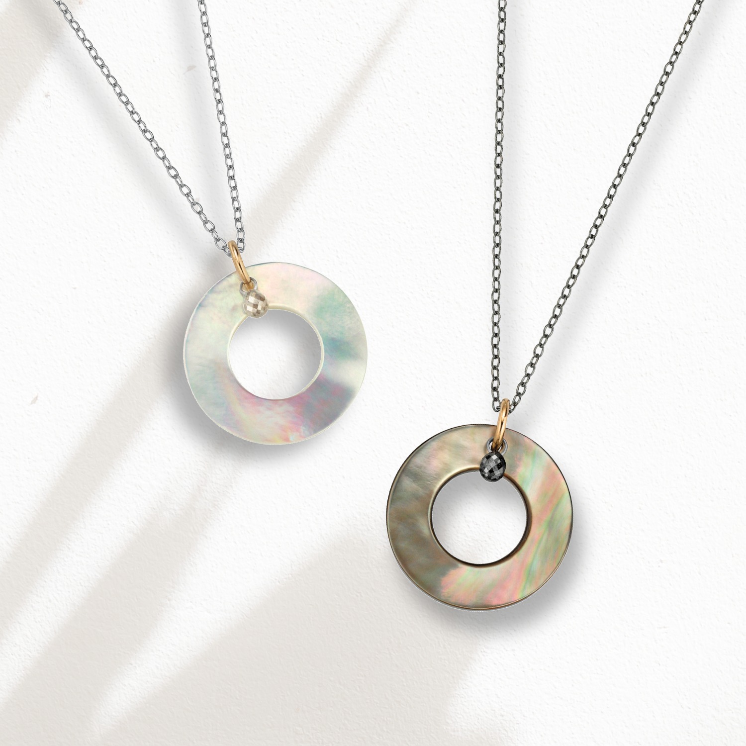 Gellner Sonderedition Collier "Roller Dark Edition" Silber 45cm Kreis aus schwarzem Perlmutt mit Briolett 0,230ct