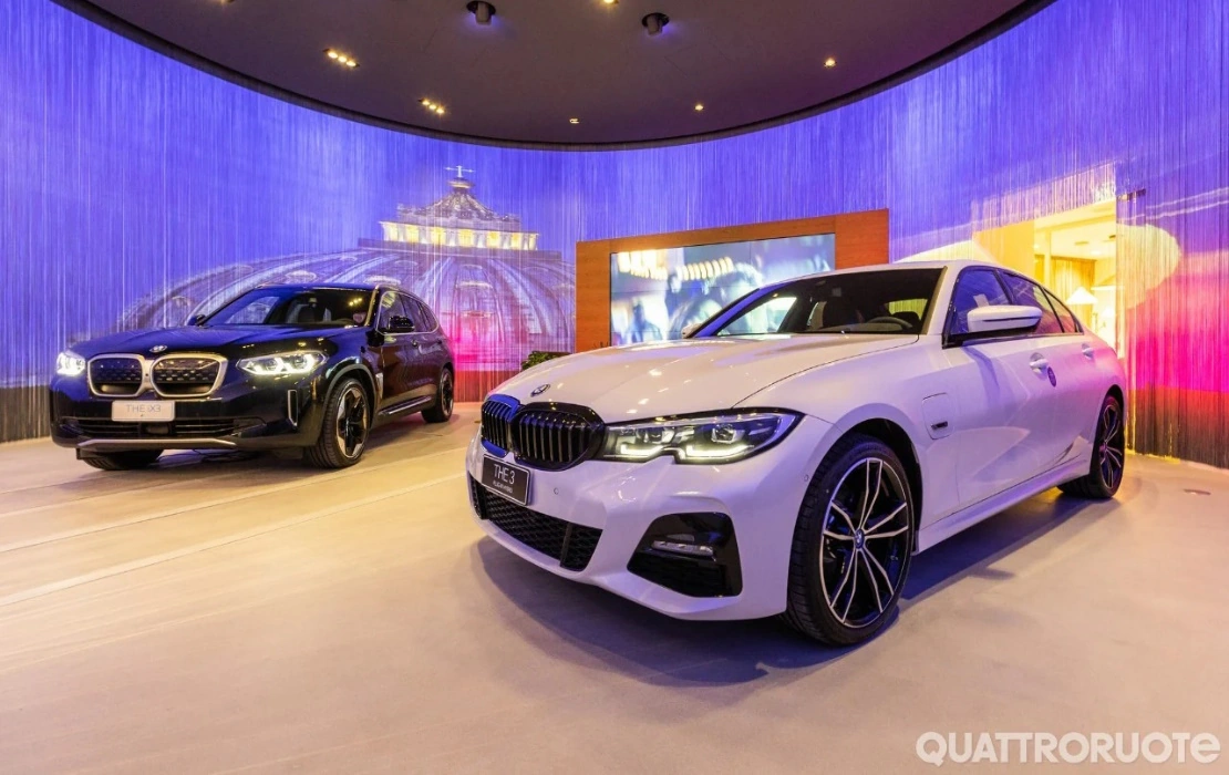 Digital communication in the BMW flagship store