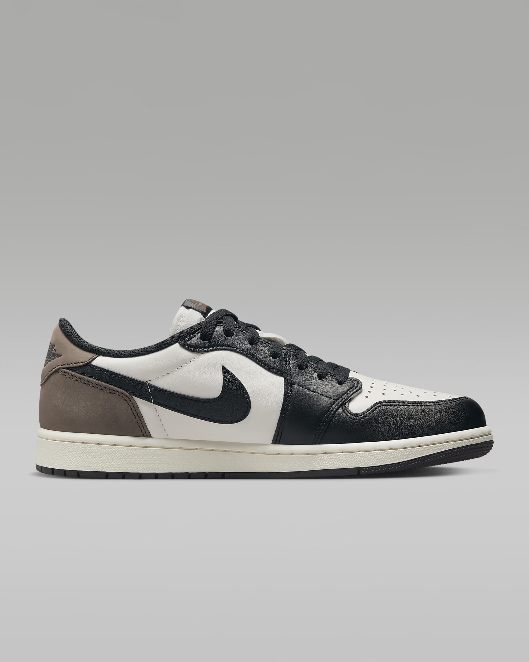 Men’s sneakers in mocha, black, and white