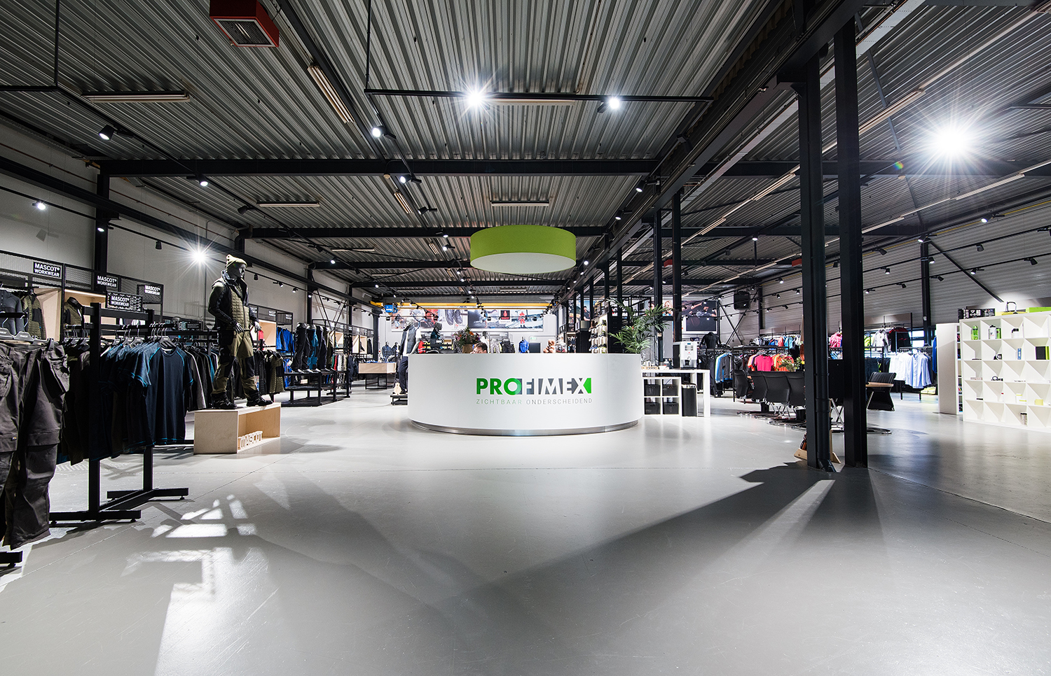 Showroom Bedrijfskleding Profimex Rijssen