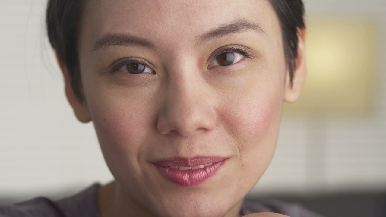 Woman with brown eyes