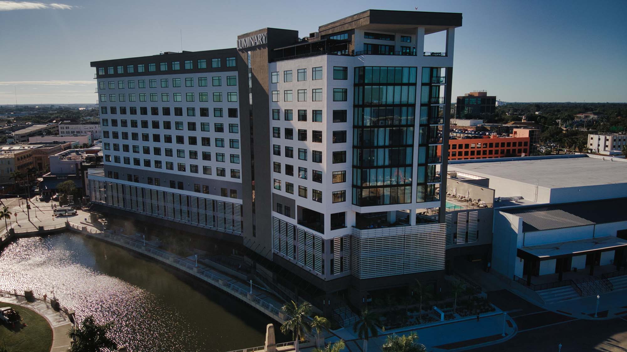 image of a large hotel