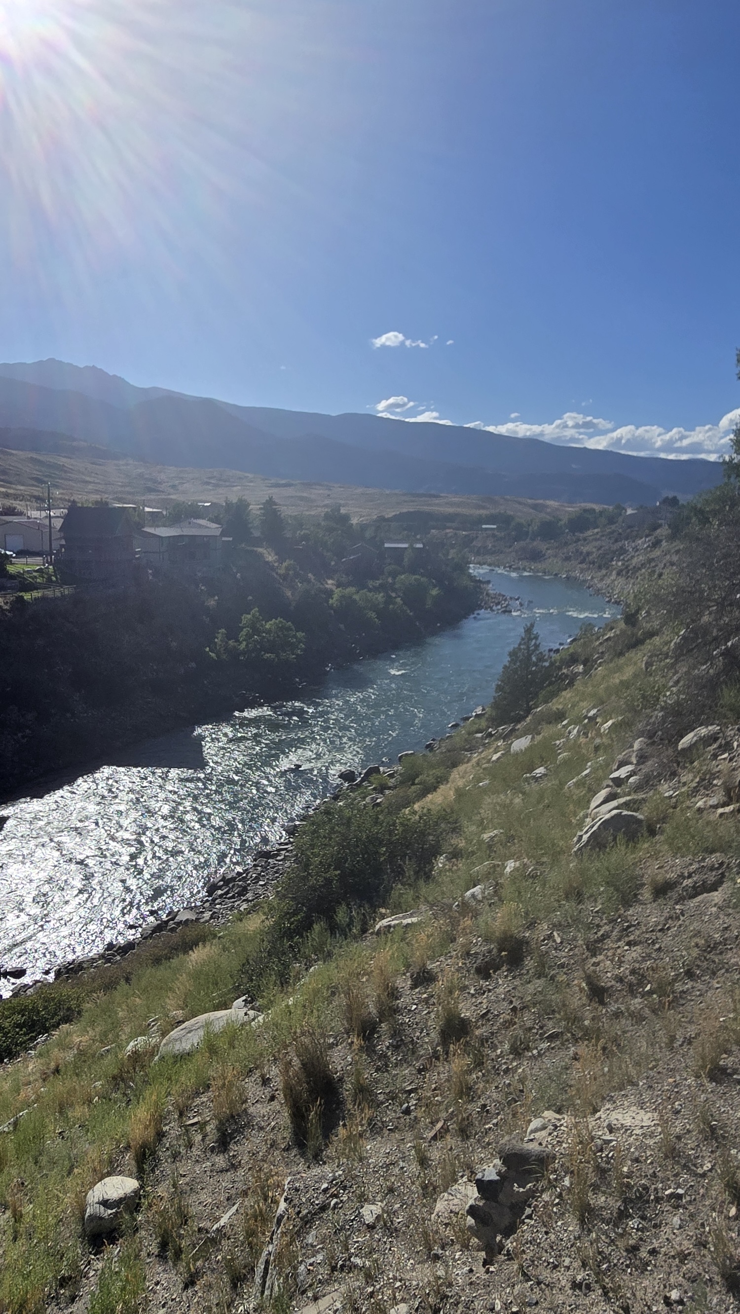 cliff overlooking the yellowstone river
