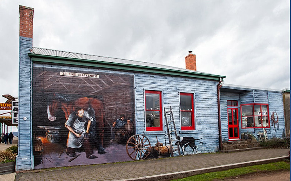 Mural on wall in Sheffield Tasmania