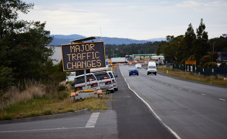Traffic changes sign on Tasman Highway