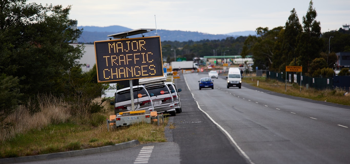 Traffic changes sign on Tasman Highway
