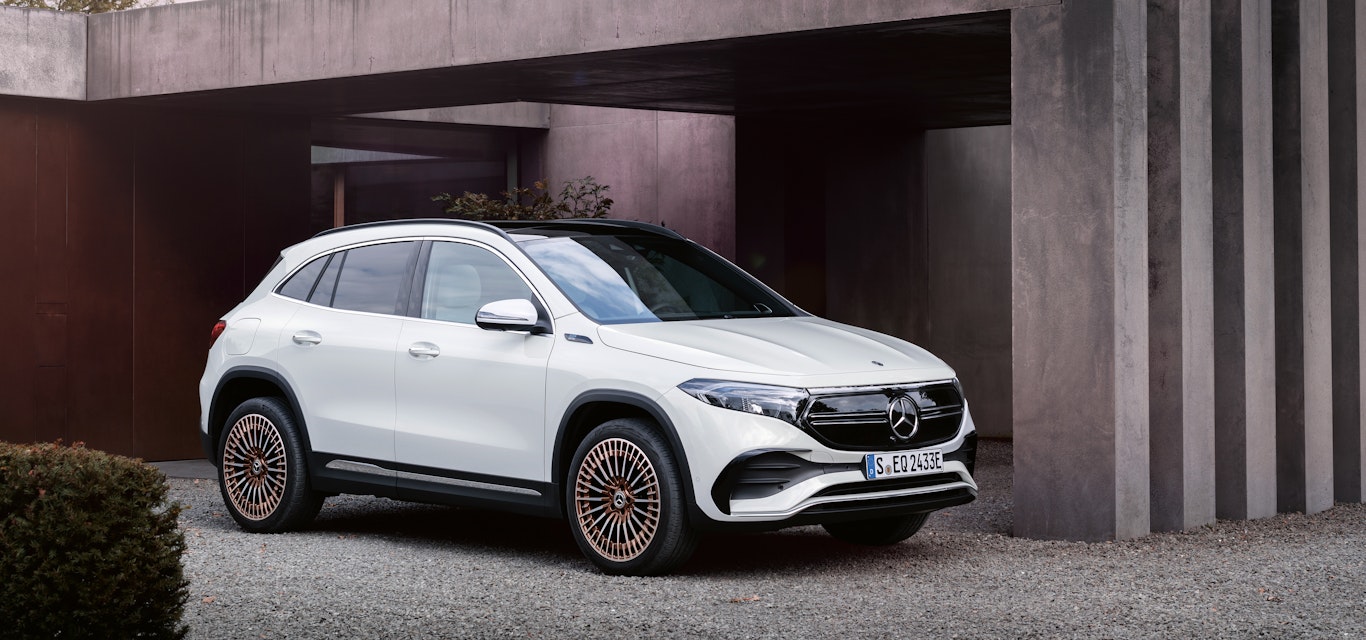 Mercedes-Benz EQA 250 outside the mercedes benz eqa 250