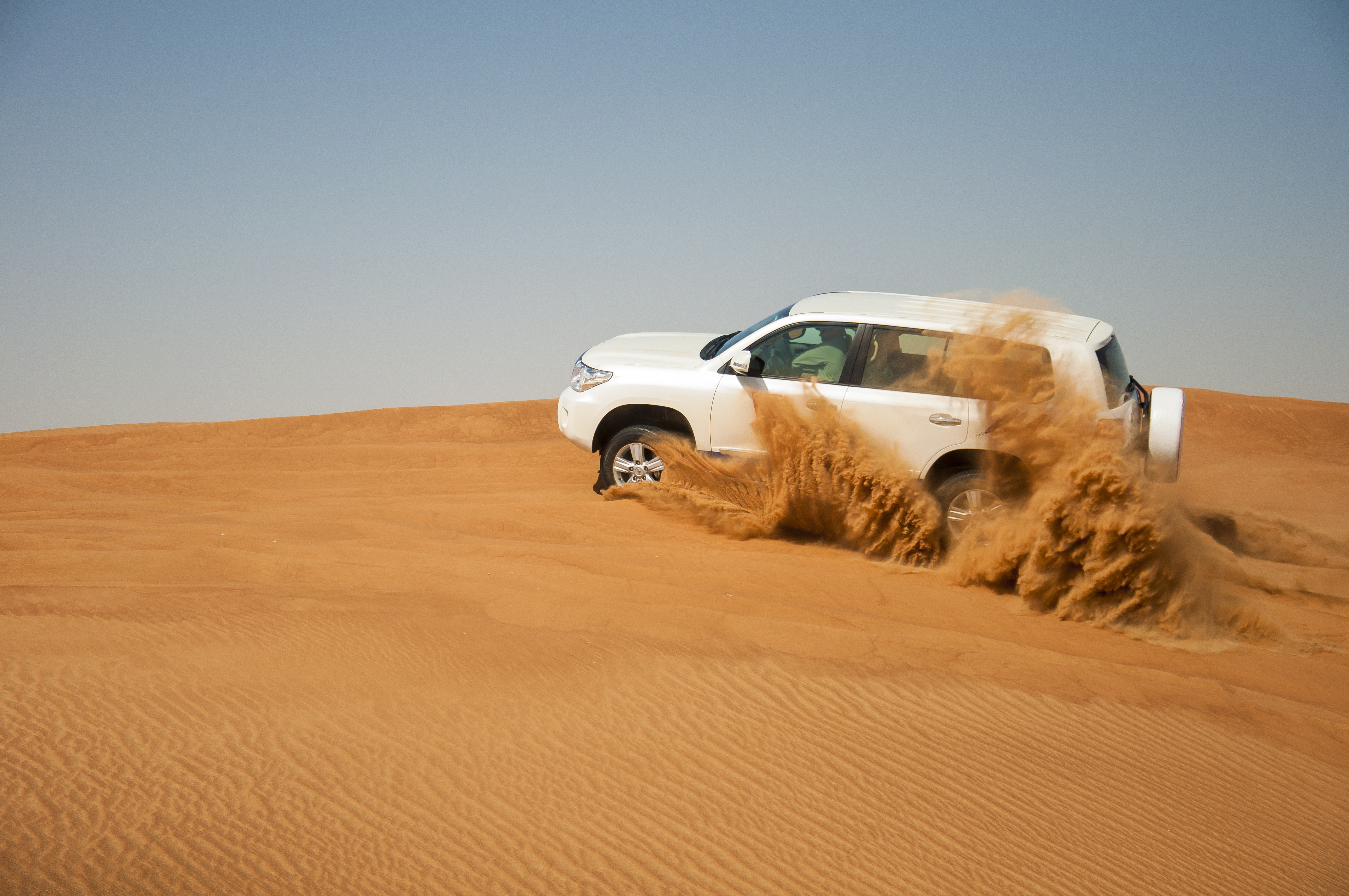 toyota landcruiser in desert