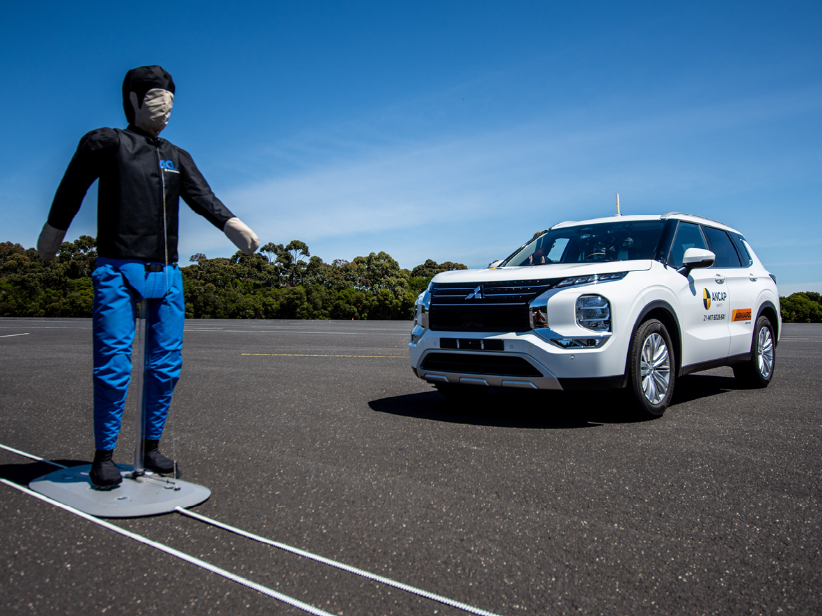 Mitsubishi Outlander during ANCAP testing