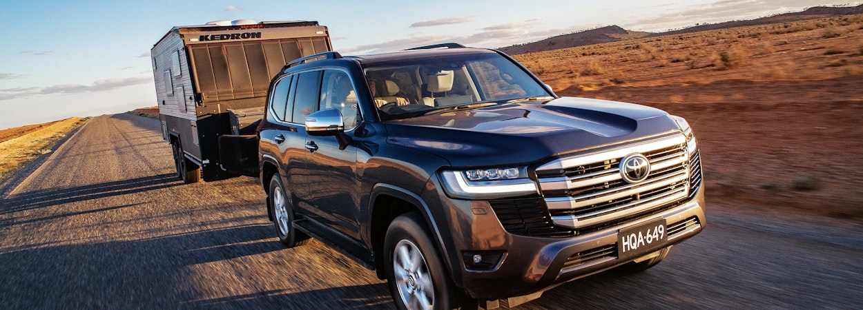 toyota landcruiser front