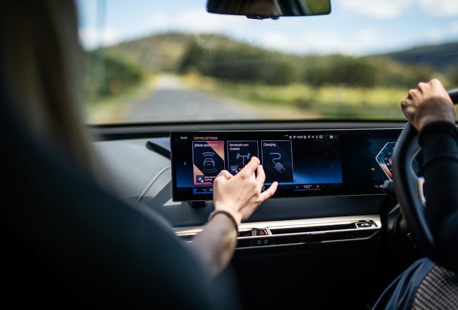 Digital screen in BMW