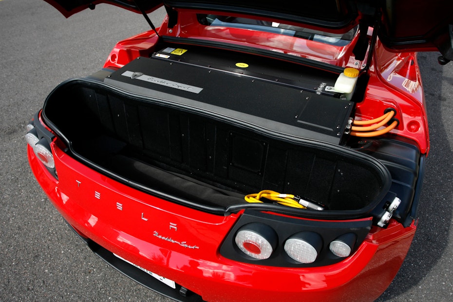 tesla roadster boot