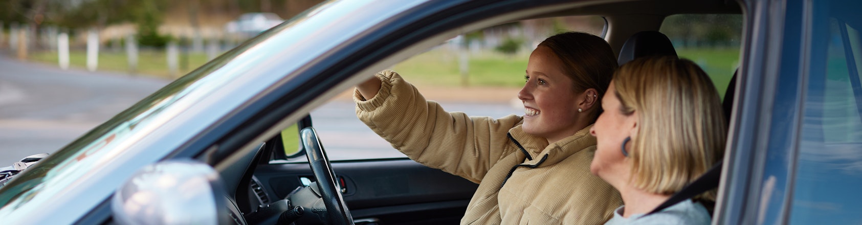 Learner driver and mum in the car