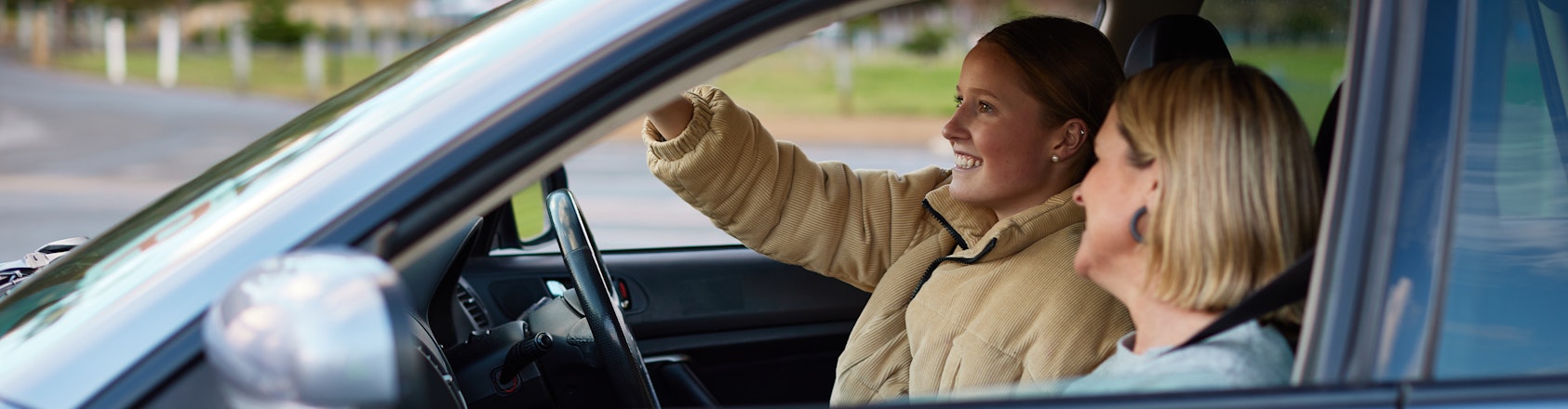 Learner driver and mum in the car