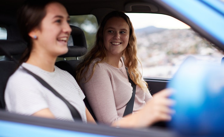How supervisory drivers benefit from professional driving lessons