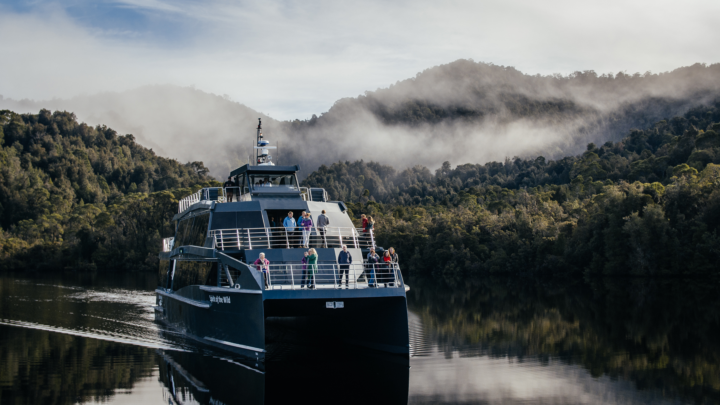 gordon river cruise on the water